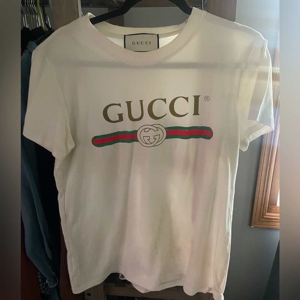 Gucci shirt size large.only wore once.